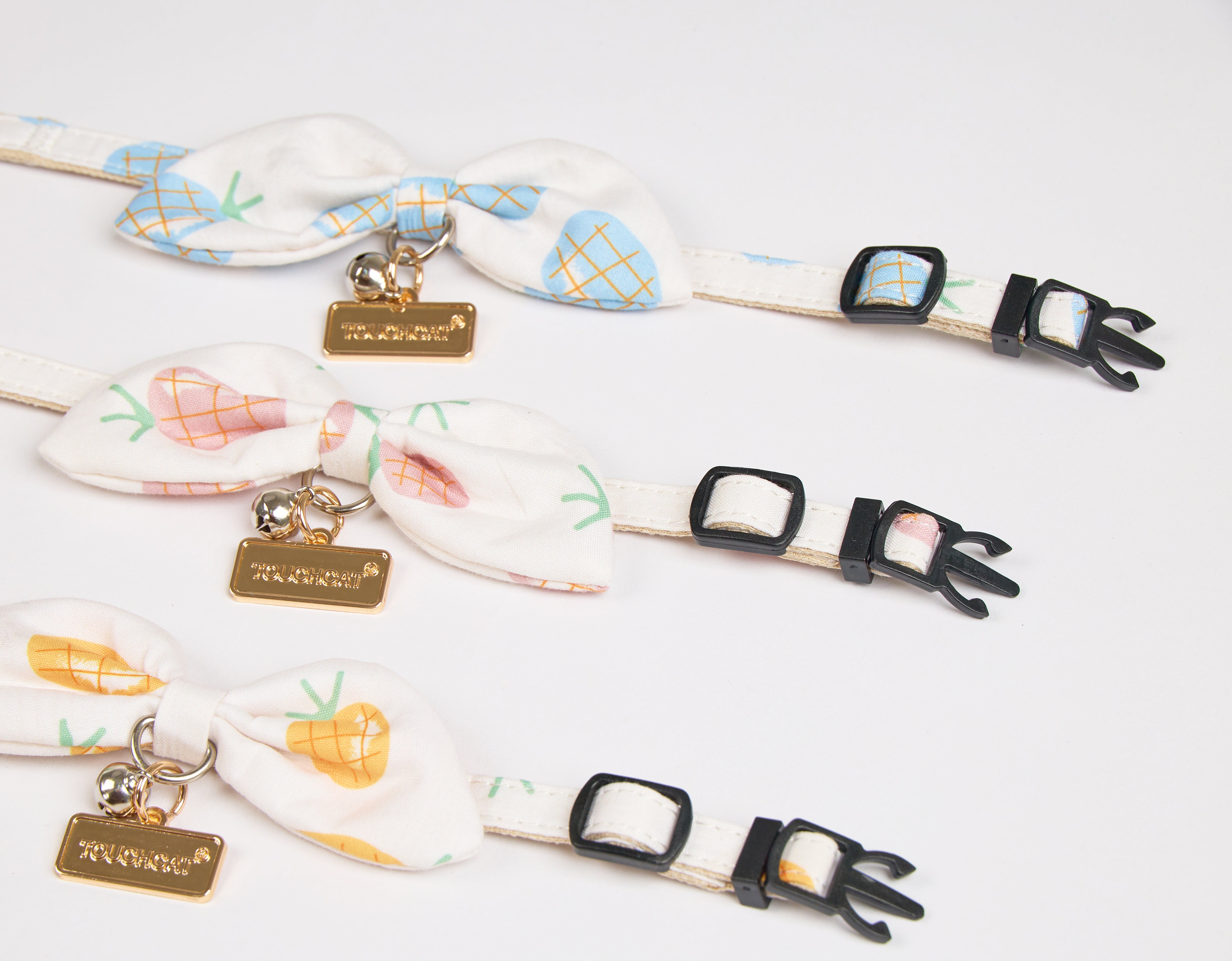 Touchcat ® Pineapple Patterned Designer Cat Collar with Bow