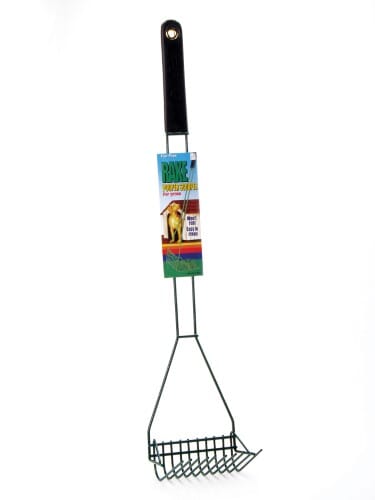 Four Paws Wire Rake Pooper Scooper for Grass Dog Waste Pick Up - Black and Green