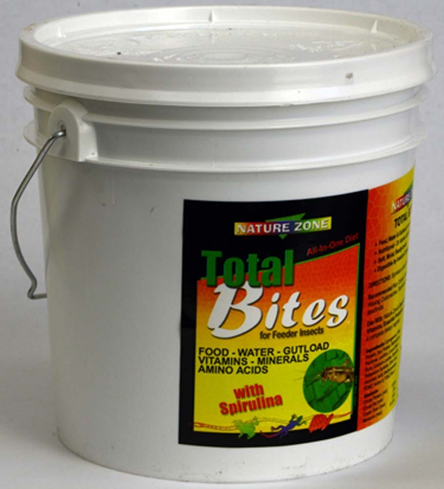 Nature Zone Cricket Total Bites with Spirulina - 1 gal