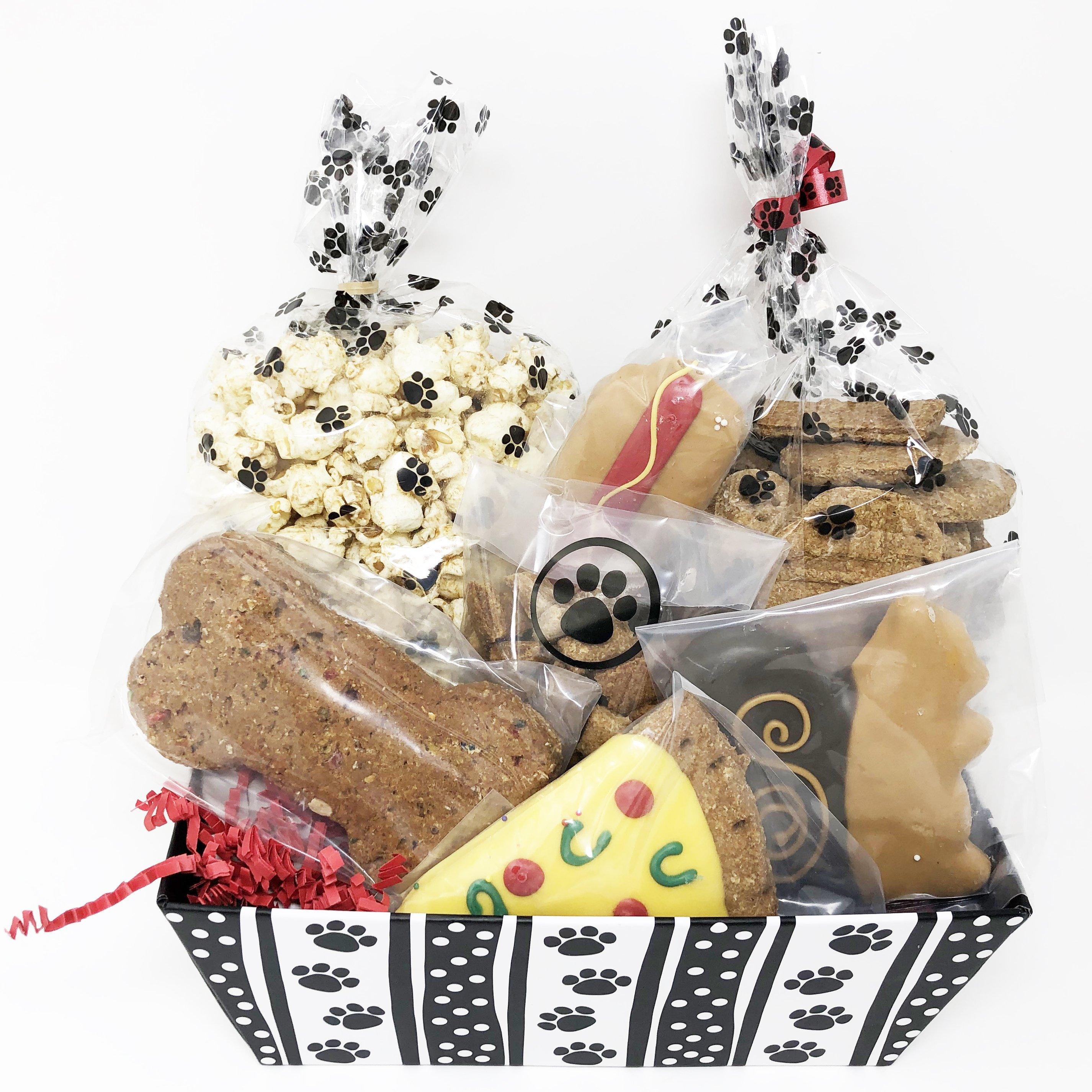 Pet Life 7 Piece Large Dog Biscuits and Treats Gift Set