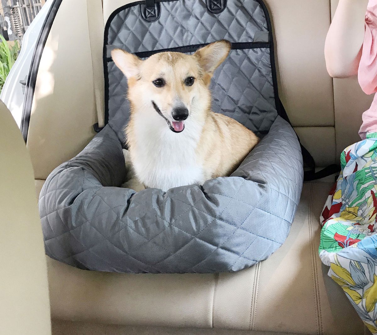 Pet Life ®'Pawtrol' Dual Converting Travel Safety Carseat and Pet Bed
