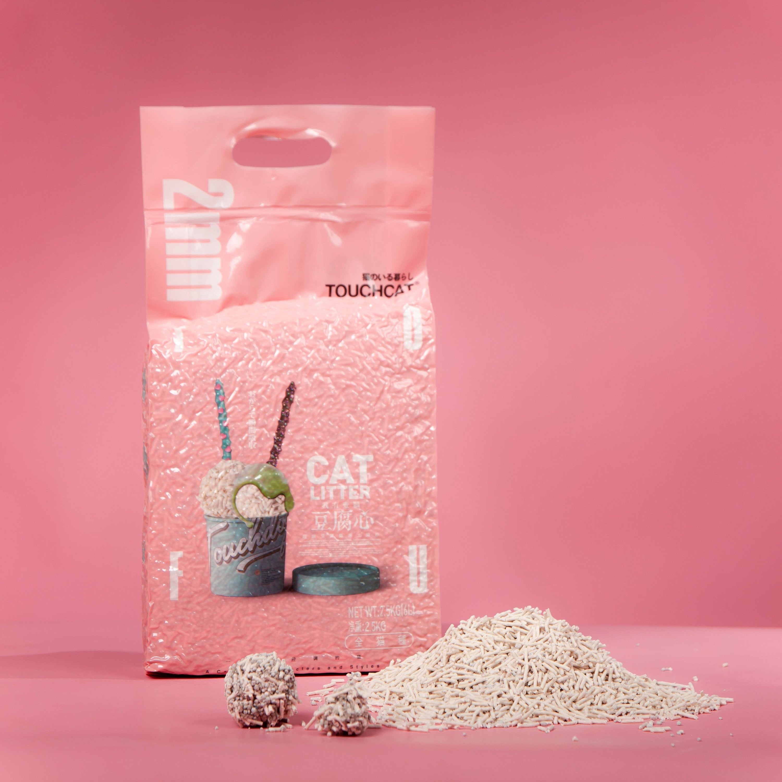 Touchcat 'Litter-ally Natural' Absorbant and Clumping Cat Litter w/ New Technology - w/ Active Carbon