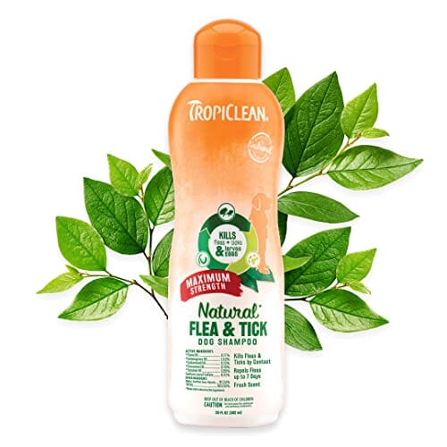 Tropiclean Natural Flea & Tick Shampoo Maximum Strength for Cats and Dogs - 20 Oz