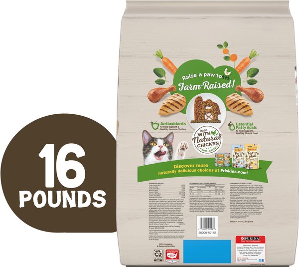 Purina Friskies Farm Favorites Chicken with Carrots and Spinach Dry Cat Food - 16 Lbs