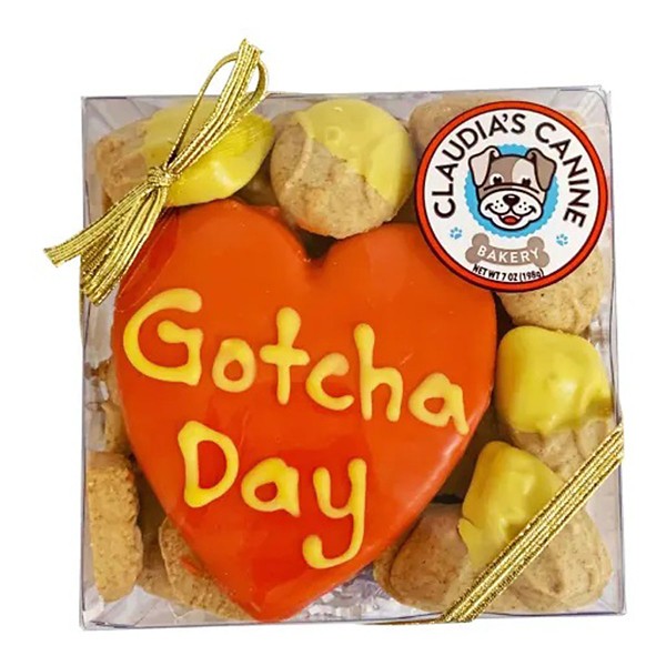 Claudia's Canine Bakery Gotcha Day Biscuit Dog Trats - 7 Oz - 6 Pack