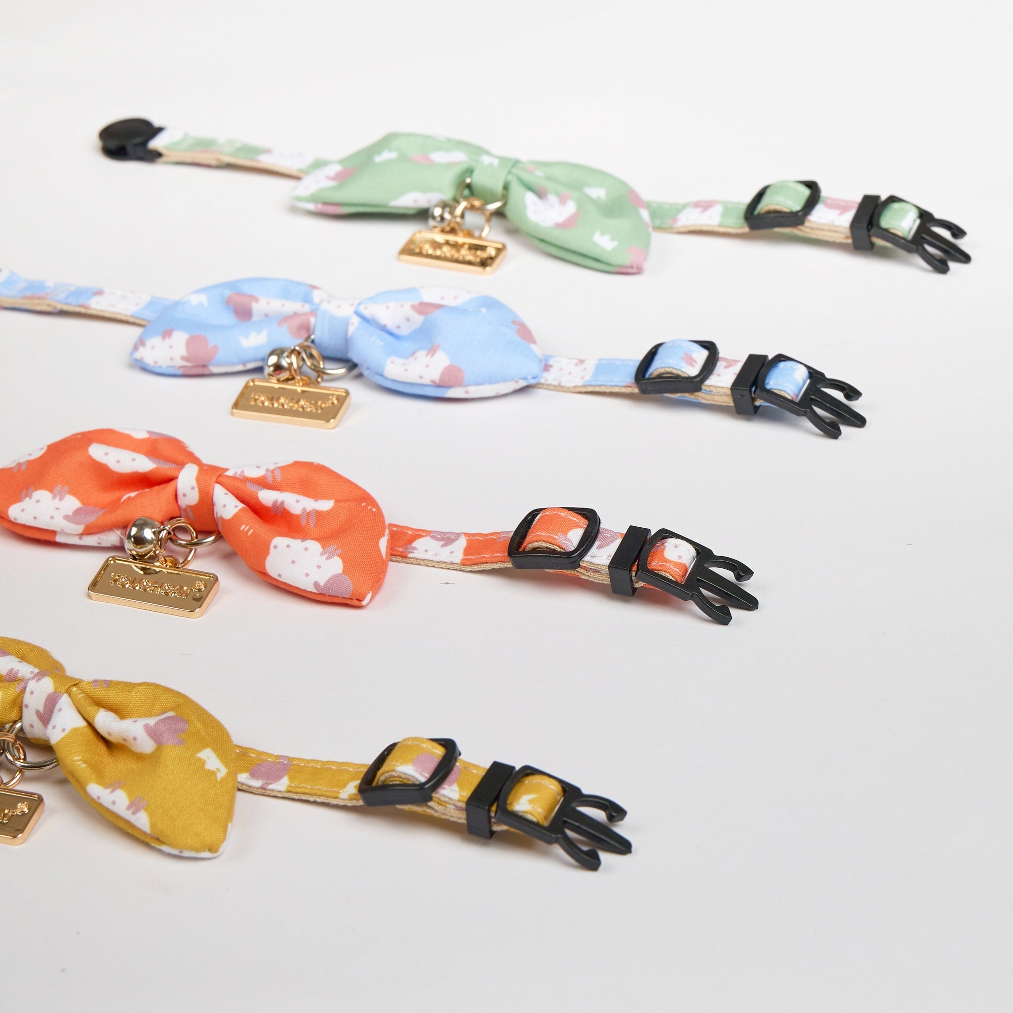 Touchcat ® Shepherd Patterned Designer Cat Collar with Bow